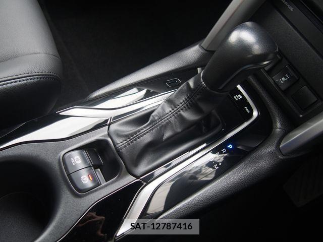 Toyota COROLLA CROSS 2023-03 1084610-11