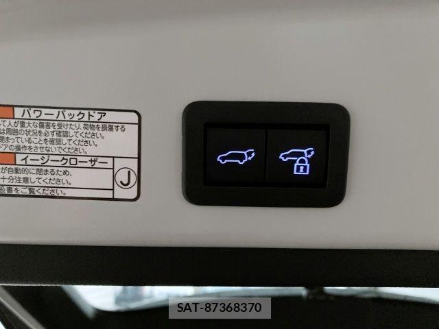 Toyota COROLLA CROSS 2022-12 5862701-15