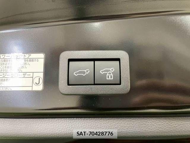 Toyota COROLLA CROSS 2023-11 6814225-6