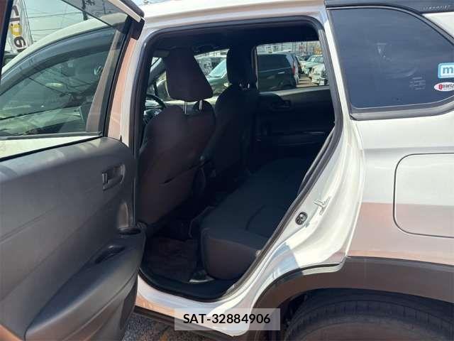 Toyota COROLLA CROSS 2023-11 6903405-14