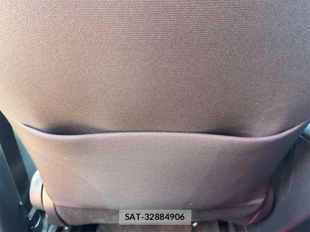 Toyota COROLLA CROSS 2023-11 6903405-16