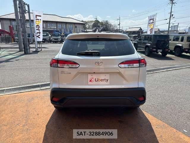 Toyota COROLLA CROSS 2023-11 6903405-8