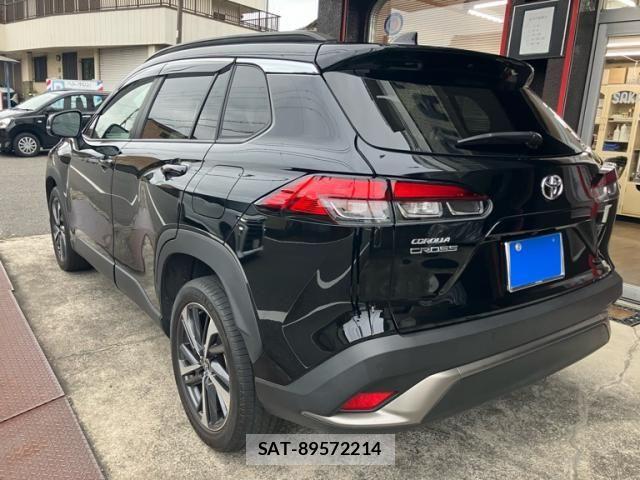 Toyota COROLLA CROSS 2022-04 7216255-3