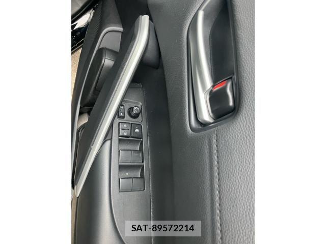 Toyota COROLLA CROSS 2022-04 7216255-8