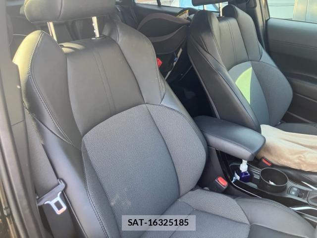 Toyota COROLLA CROSS 2023-02 7216254-13