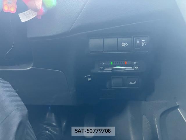 Toyota COROLLA CROSS 2022-03 7326275-17