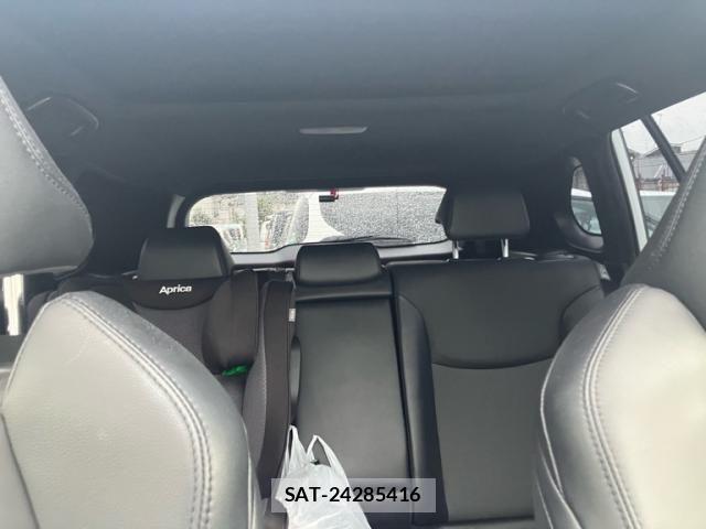 Toyota COROLLA CROSS 2022-02 7615587-25