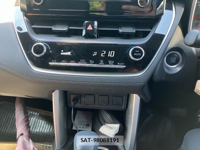 Toyota COROLLA CROSS 2022-04 7615589-17