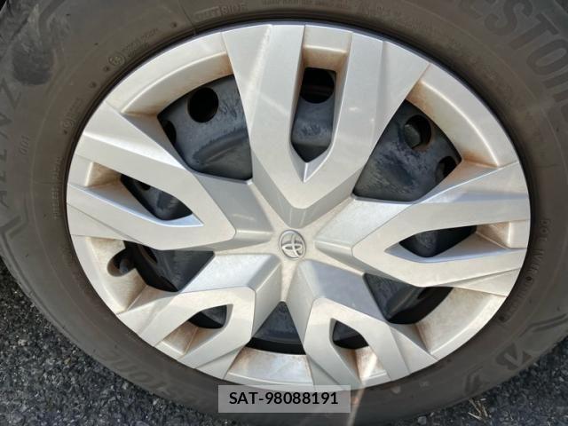 Toyota COROLLA CROSS 2022-04 7615589-7