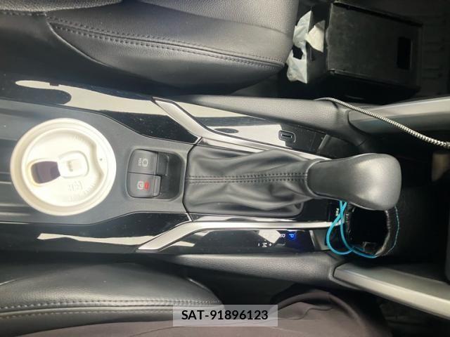 Toyota COROLLA CROSS 2024-10 7615591-21