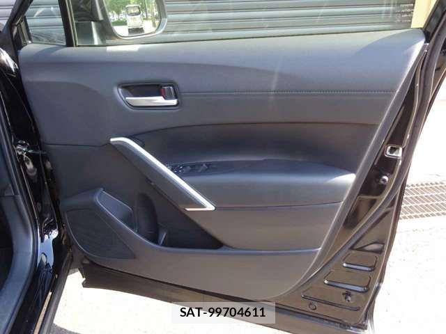 Toyota COROLLA CROSS 2023-08 7783558-8