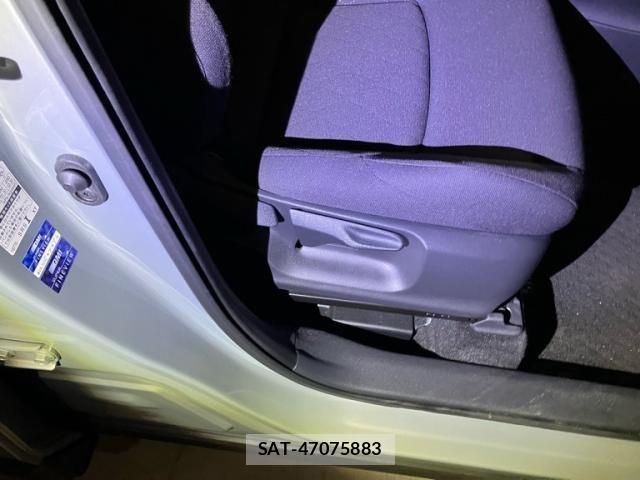 Toyota COROLLA CROSS 2023-08 7960988-10