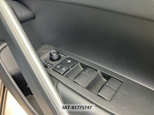 Toyota COROLLA CROSS 2022-03 8034904-21