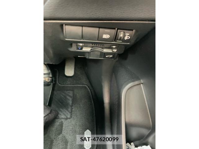 Toyota COROLLA CROSS 2021-12 8034905-17