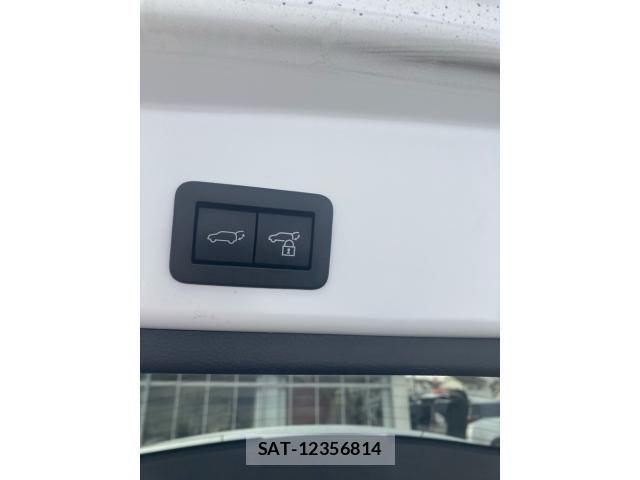 Toyota COROLLA CROSS 2023-06 8034903-21