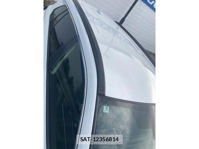 Toyota COROLLA CROSS 2023-06 8034903-24