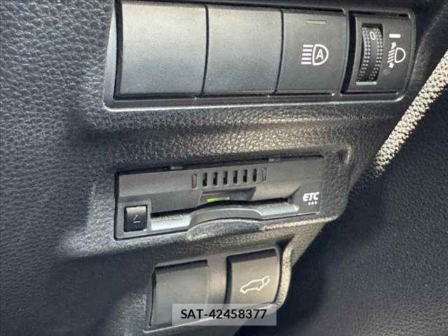 Toyota COROLLA CROSS 2022-01 8206906-25