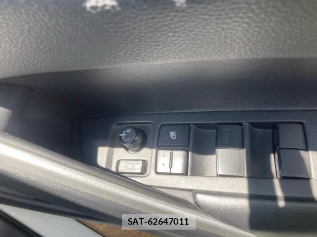 Toyota COROLLA CROSS 2022-03 8229297-16