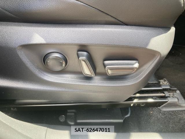 Toyota COROLLA CROSS 2022-03 8229297-25