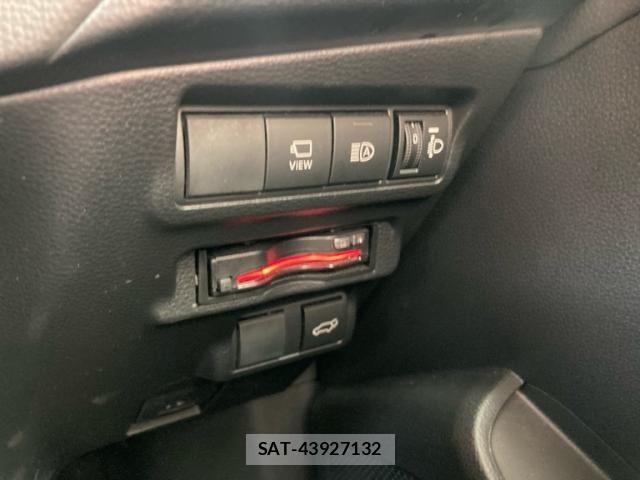 Toyota COROLLA CROSS 2022-08 8335262-17
