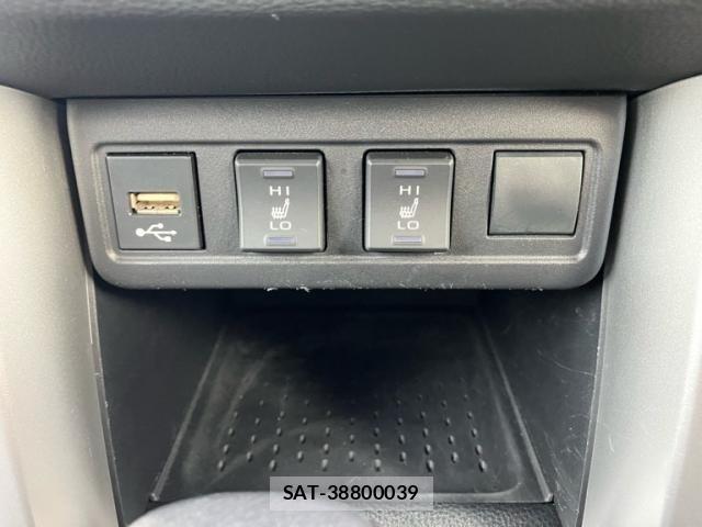 Toyota COROLLA CROSS 2022-07 8561476-26