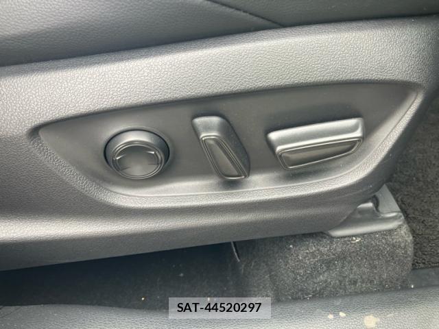 Toyota COROLLA CROSS 2025-02 8561478-13