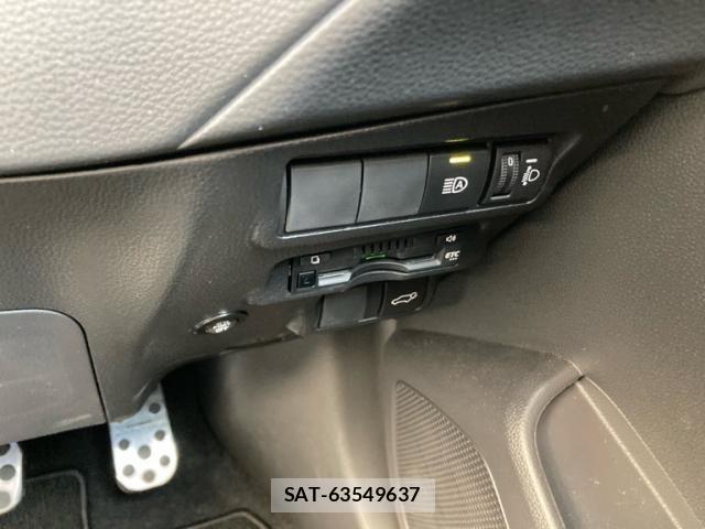 Toyota COROLLA CROSS 2023-09 8626195-15