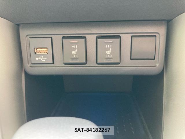 Toyota COROLLA CROSS 2023-06 8658457-19