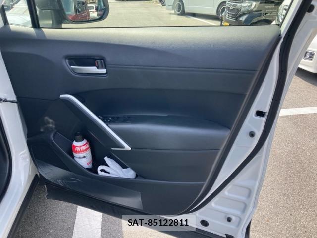 Toyota COROLLA CROSS 2024-03 8658462-13