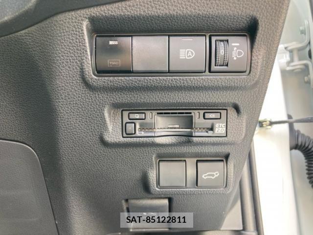 Toyota COROLLA CROSS 2024-03 8658462-16