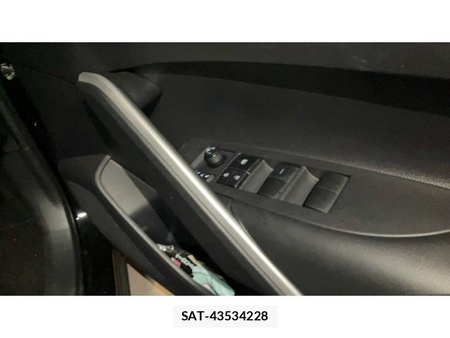 Toyota COROLLA CROSS 2024-04 8795527-8