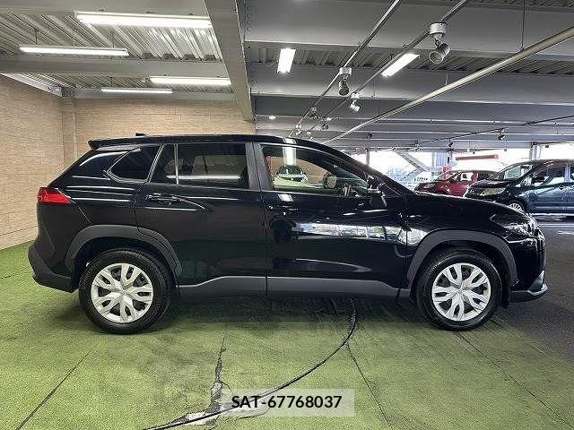 Toyota COROLLA CROSS 2024-06 8795524-17