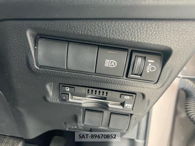 Toyota COROLLA CROSS 2022-01 8795522-18