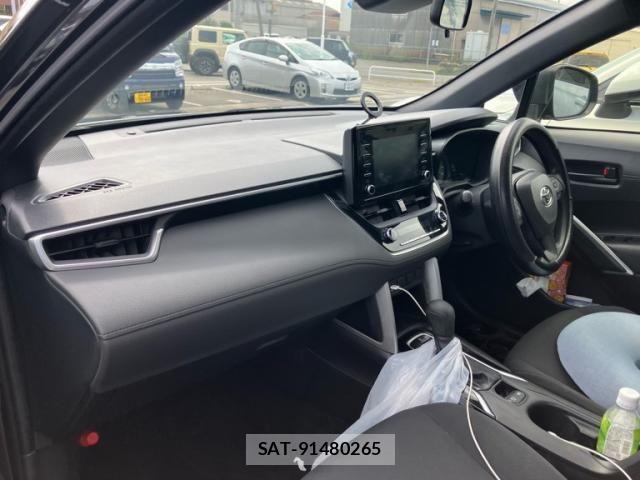 Toyota COROLLA CROSS 2022-07 8828285-10
