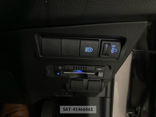 Toyota COROLLA CROSS 2023-06 8828277-13