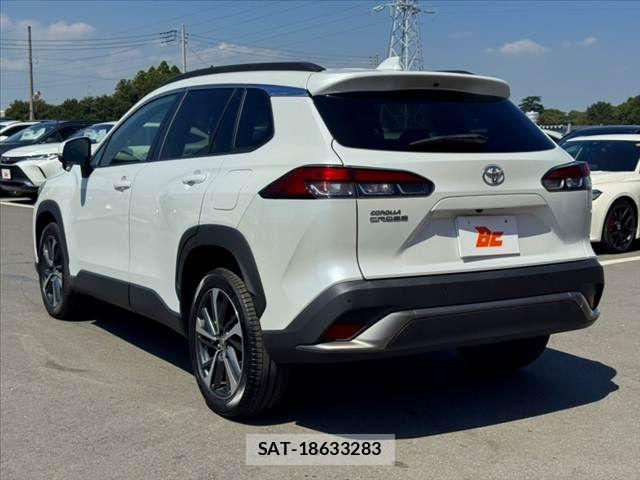 Toyota COROLLA CROSS 2022-08 8828284-12