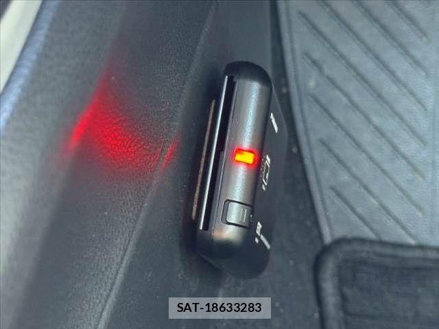 Toyota COROLLA CROSS 2022-08 8828284-4
