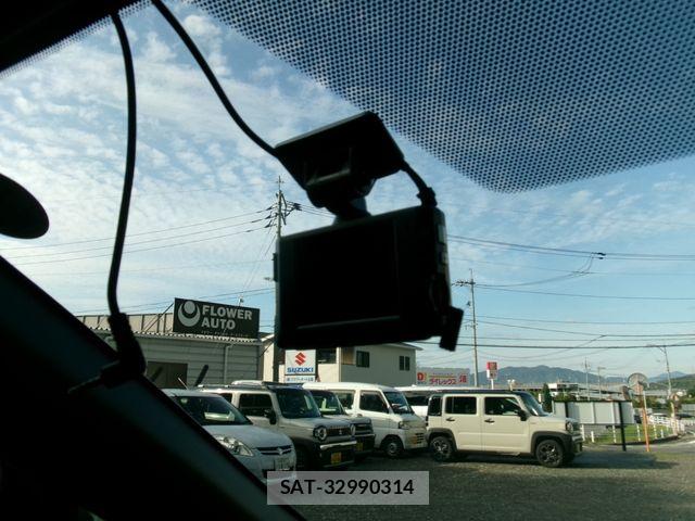 Toyota COROLLA CROSS 2023-09 8870664-25