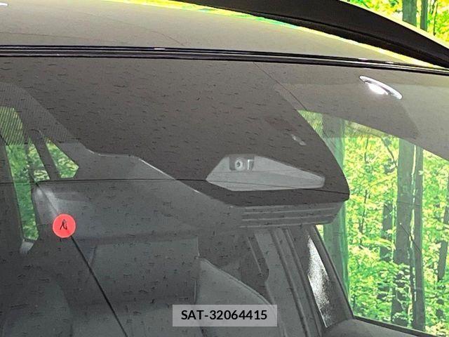 Toyota COROLLA CROSS 2024-06 1214136-2
