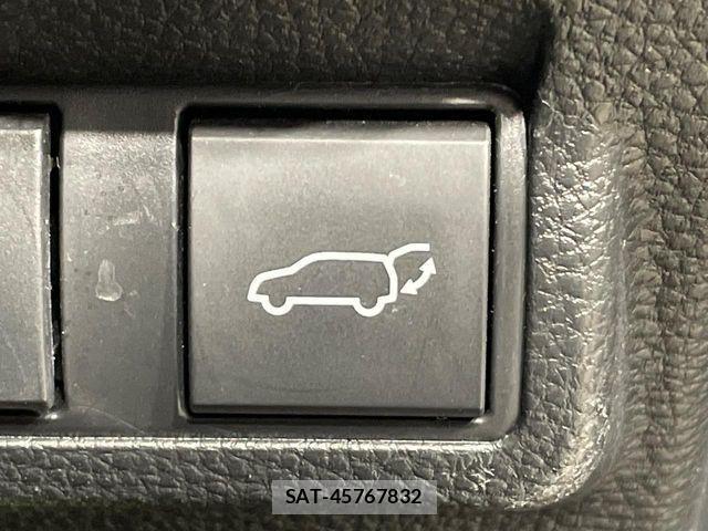 Toyota COROLLA CROSS 2025-04 1716944-5