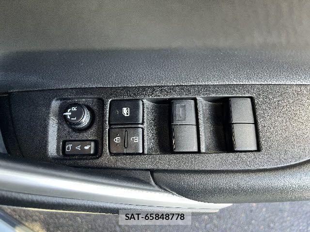Toyota COROLLA CROSS 2022-09 1846079-25