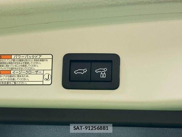 Toyota COROLLA CROSS 2024-07 6212734-13