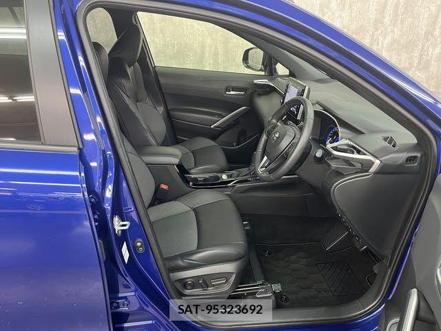 Toyota COROLLA CROSS 2022-07 6212753-3