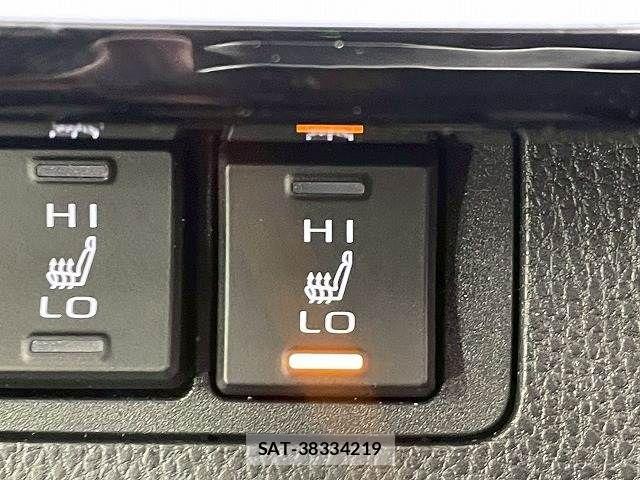 Toyota COROLLA CROSS 2025-10 6276002-9