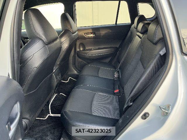 Toyota COROLLA CROSS 2024-12 6271304-12