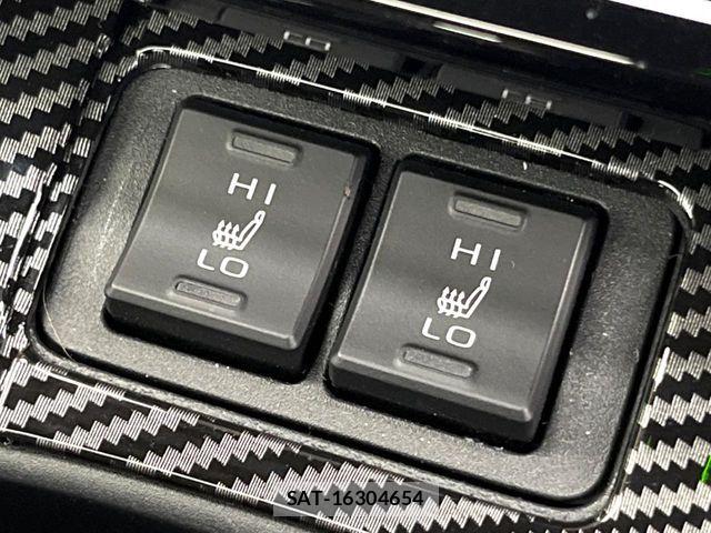 Toyota COROLLA CROSS 2025-12 6544457-7