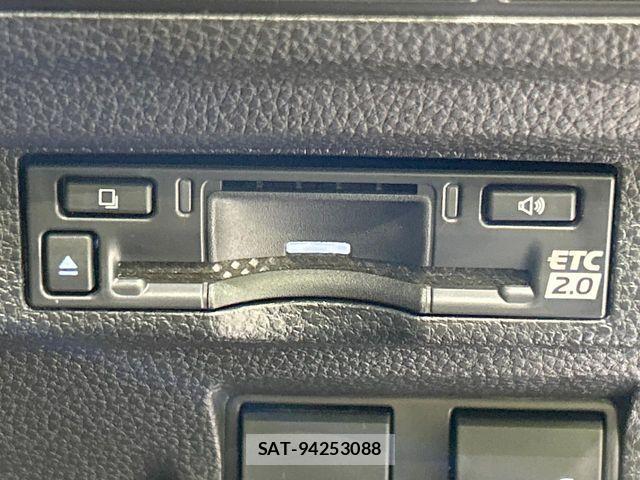 Toyota COROLLA CROSS 2026-03 6611106-6