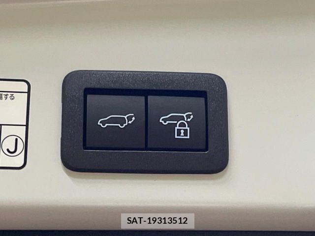 Toyota COROLLA CROSS 2026-03 6641366-6