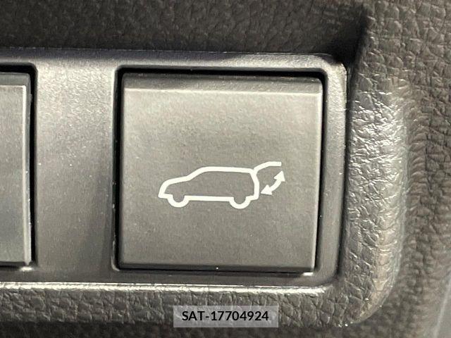 Toyota COROLLA CROSS 2023-04 6715865-6