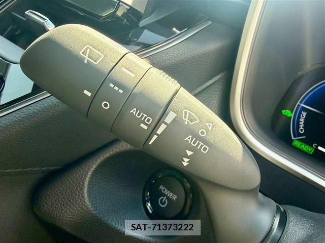 Toyota COROLLA CROSS 2026-02 6751080-16